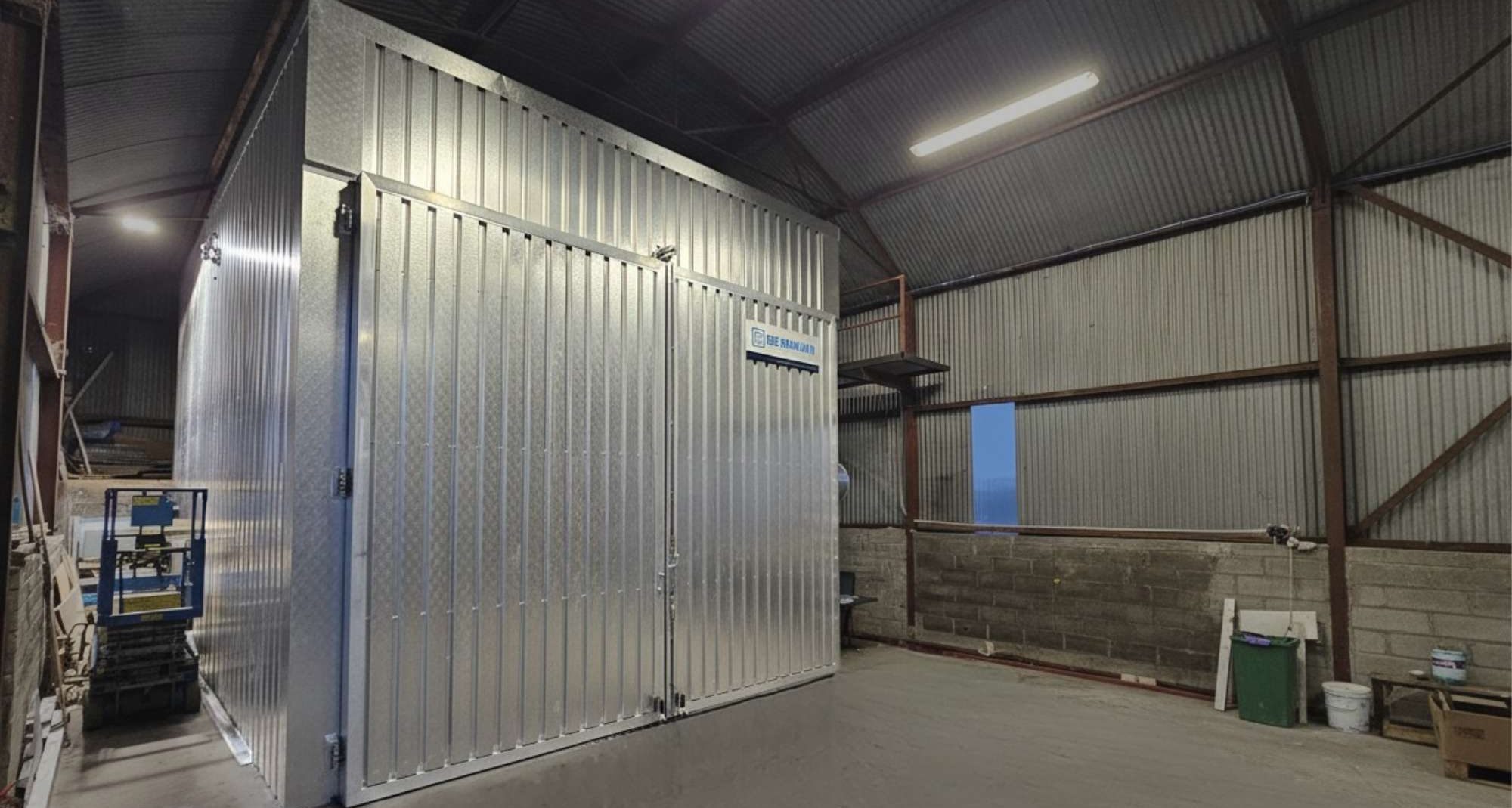 Drying room-Ireland-Bes-Bollmann-aspect-ratio-1160-620